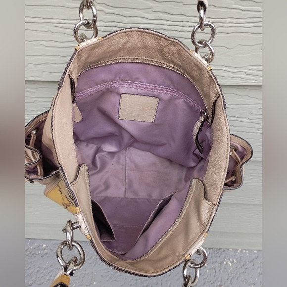 Coach Signature Beige Patent Leather Logo Tote Bag K1071-16449 Vintage - Picture 4 of 13